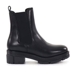 Ten Points Swedish 60403 Cecilia Chelsea style Black Leather Ankle Boots
